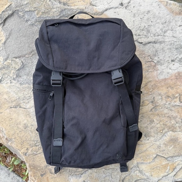 lululemon athletica Other - LULULEMON Command The Day Backpack Black 24L Used